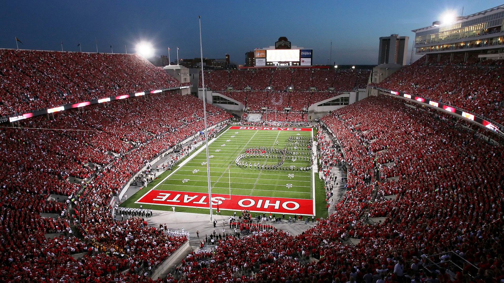 红色风暴中的孤勇者，佩雷兹单骑救主，法拉利强势碾压迈凯伦